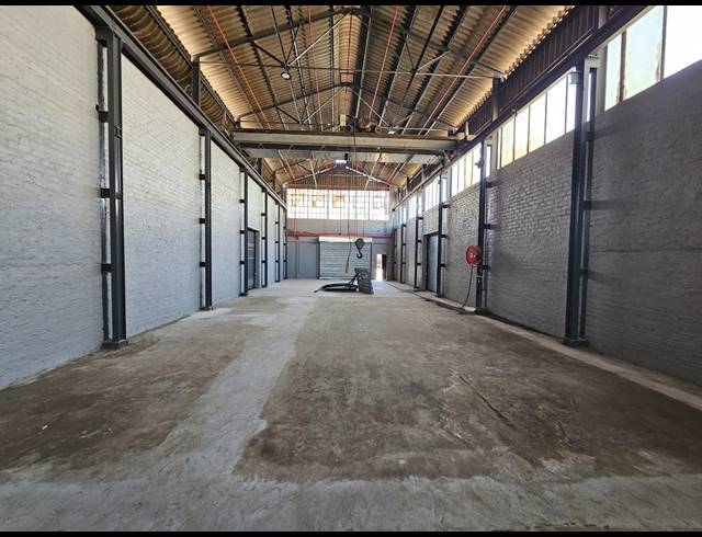 610M² WAREHOUSE TO LET IN BENROSE